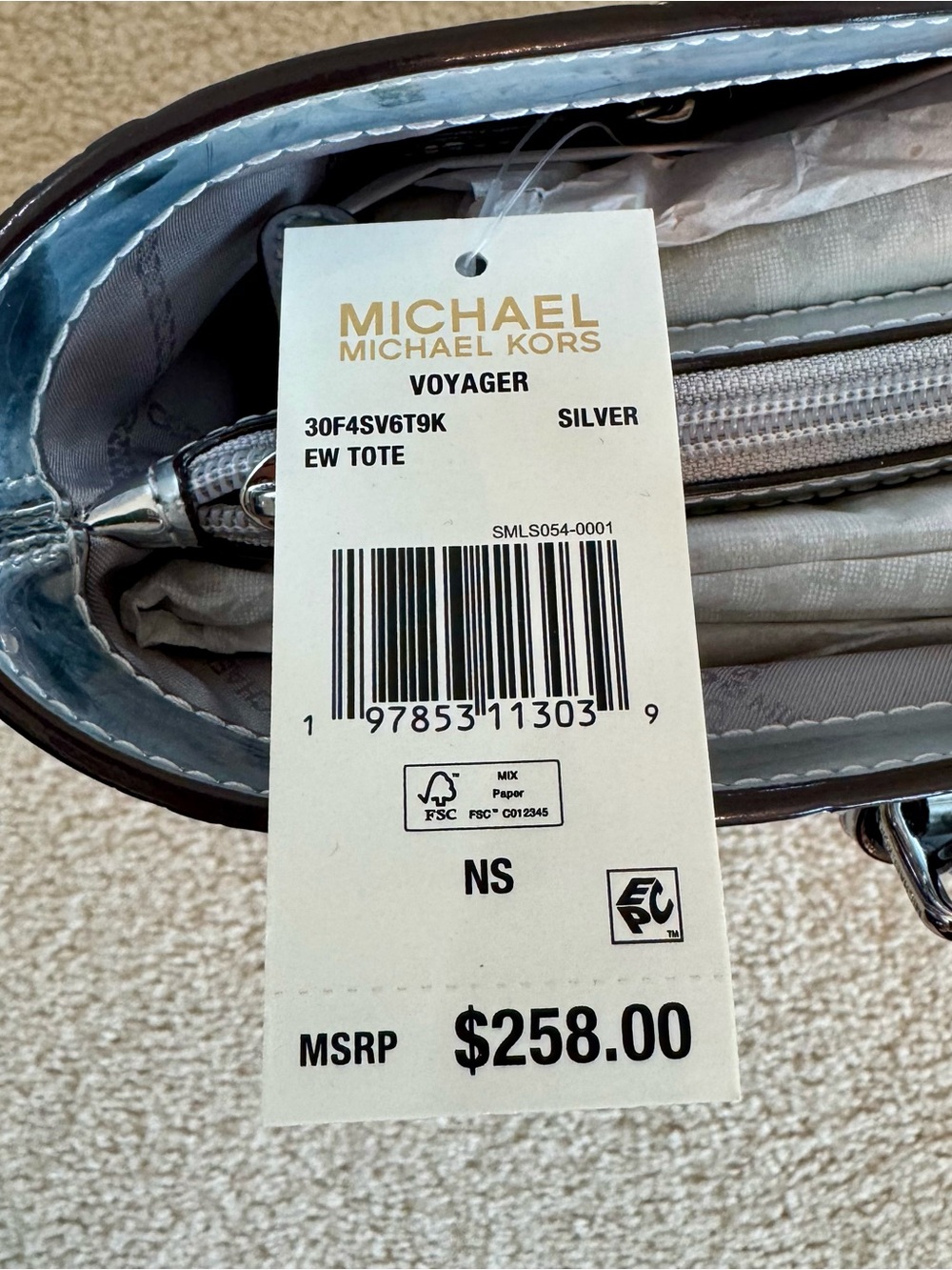 NWT Michael Kors Voyager Logo Embossed Patent Metallic Silver East West Tote MK - Picture 2 of 13